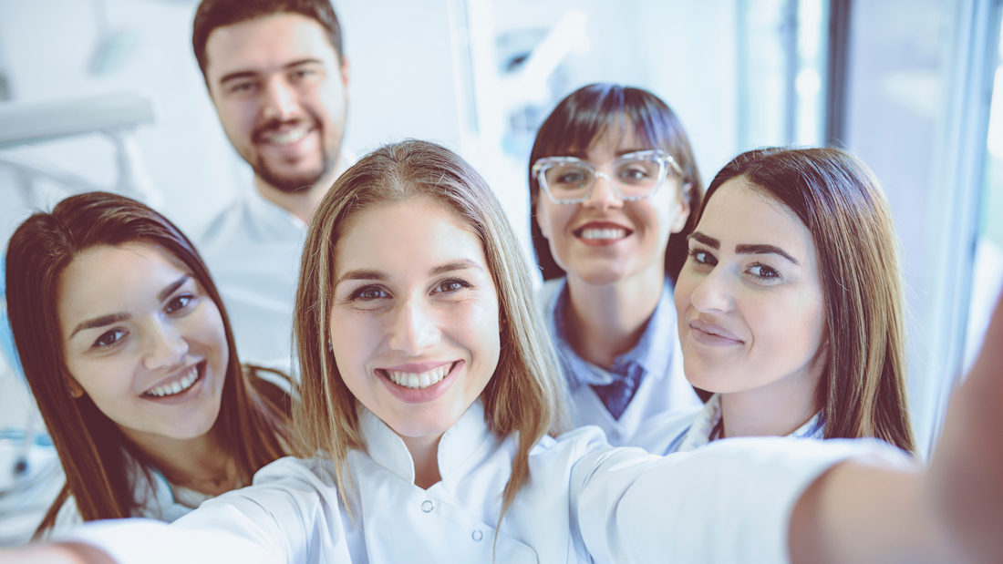 🕒 How to Prepare for Dental Requalification Exams While Working: A Realistic Guide for Busy Professionals